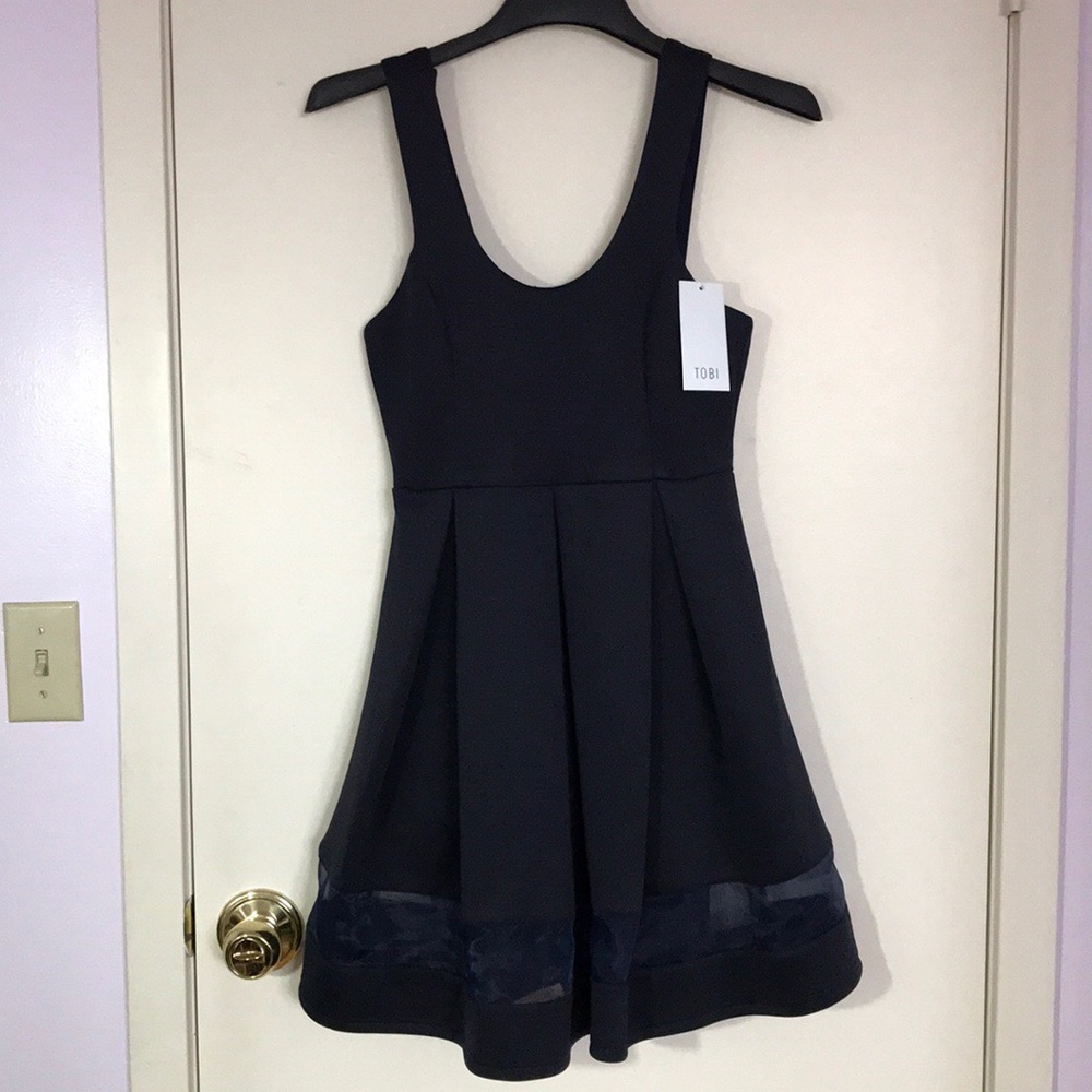NWT TOBI Dress (Size S)
